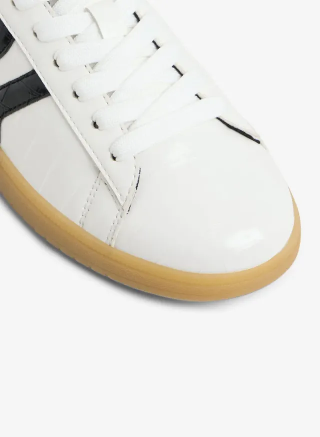 Chicsneaker Low Top Sneakers White – image 5