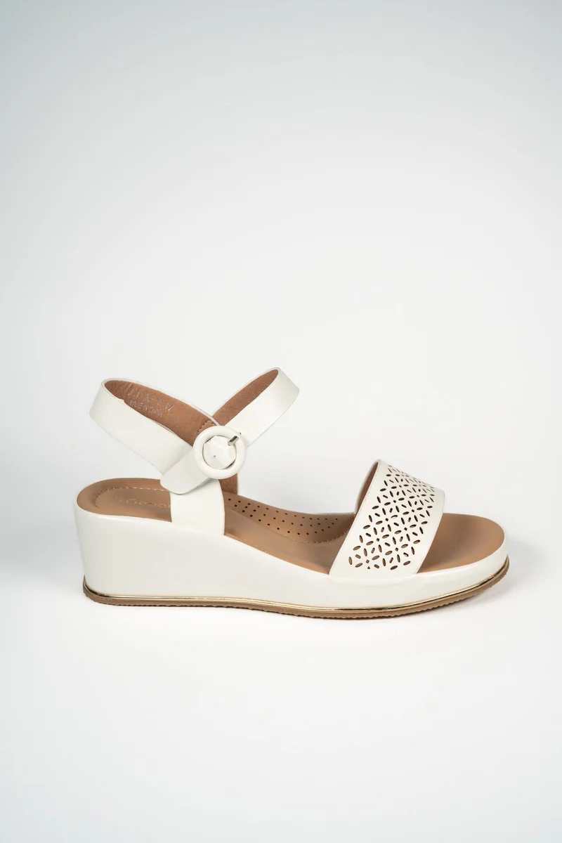 Geoomnii Women's Comfort Slide Sandals White