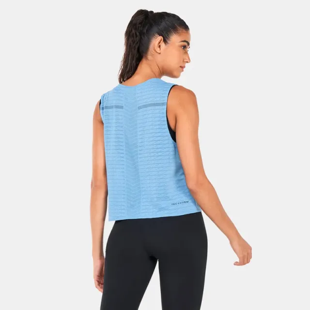 Women's Dri-FIT ADV Run Division Tank – image 2