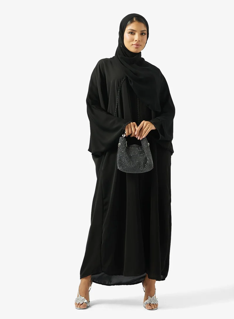 عباية دانتيل أسود مع شيلة