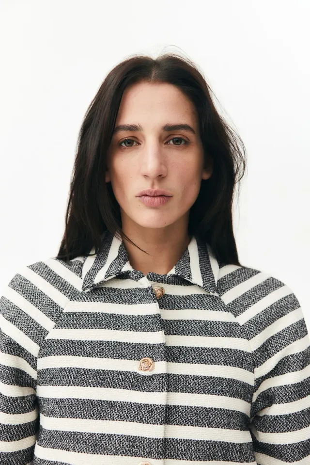 Short Sleeve Jacket – image 4