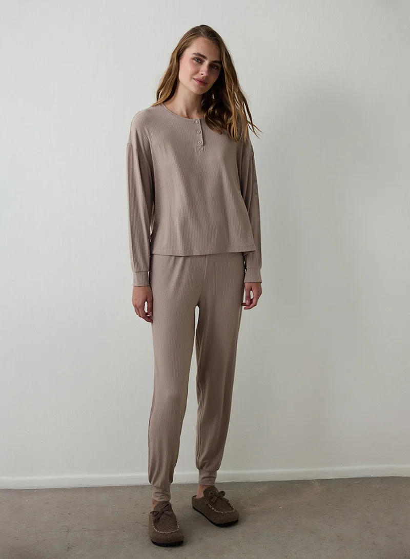 Hello Friday Crew Neck Long Sleeve Pajama Set Beige