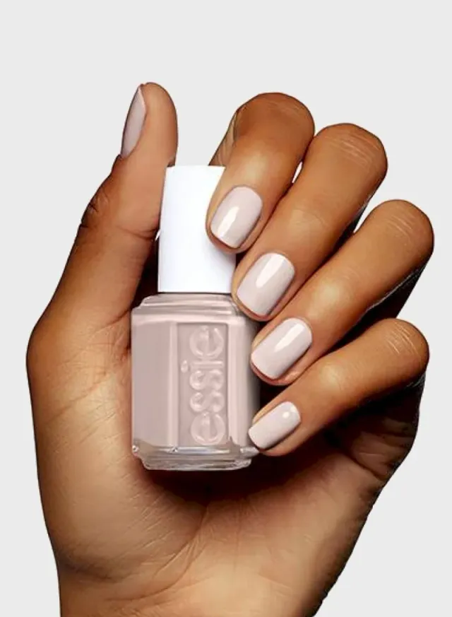 Essie Nail Polish, Burgundy Shade, 13.5ml, Vegan Formula – image 5