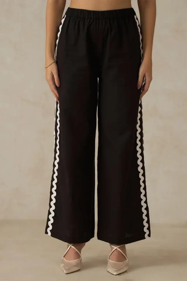 Women's Cotton Flared Dinner Pants – image 3