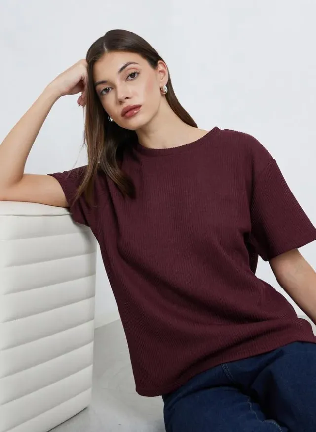 Styli Flat Knit Round Neck T-Shirt Burgundy – image 4