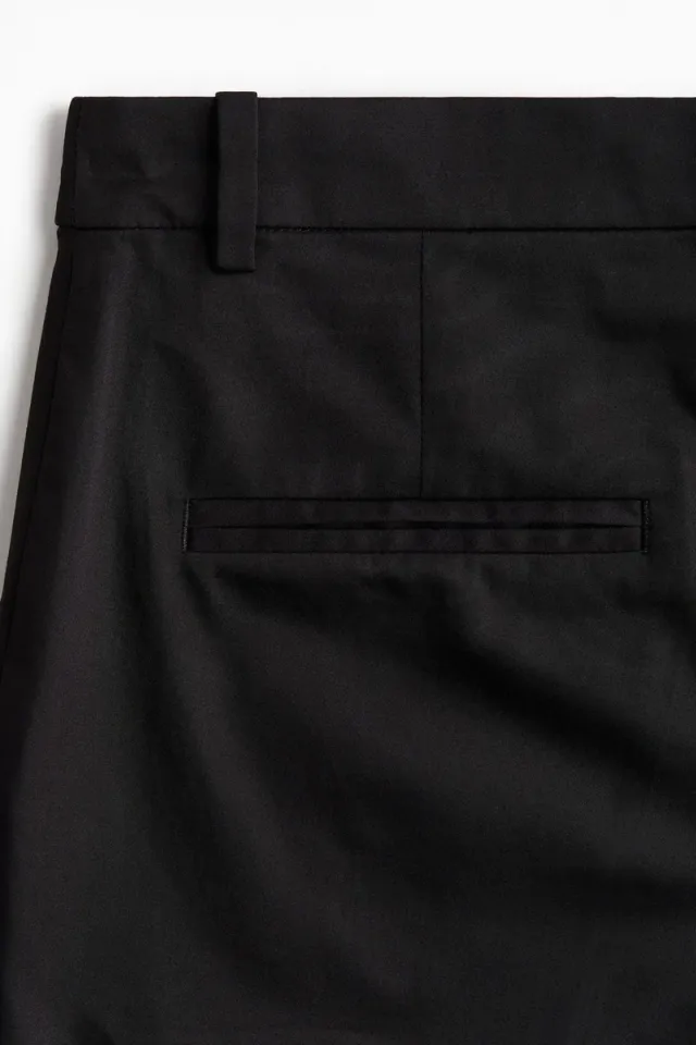 Black Slim Fit High-Rise Capri Trousers for Women – image 4