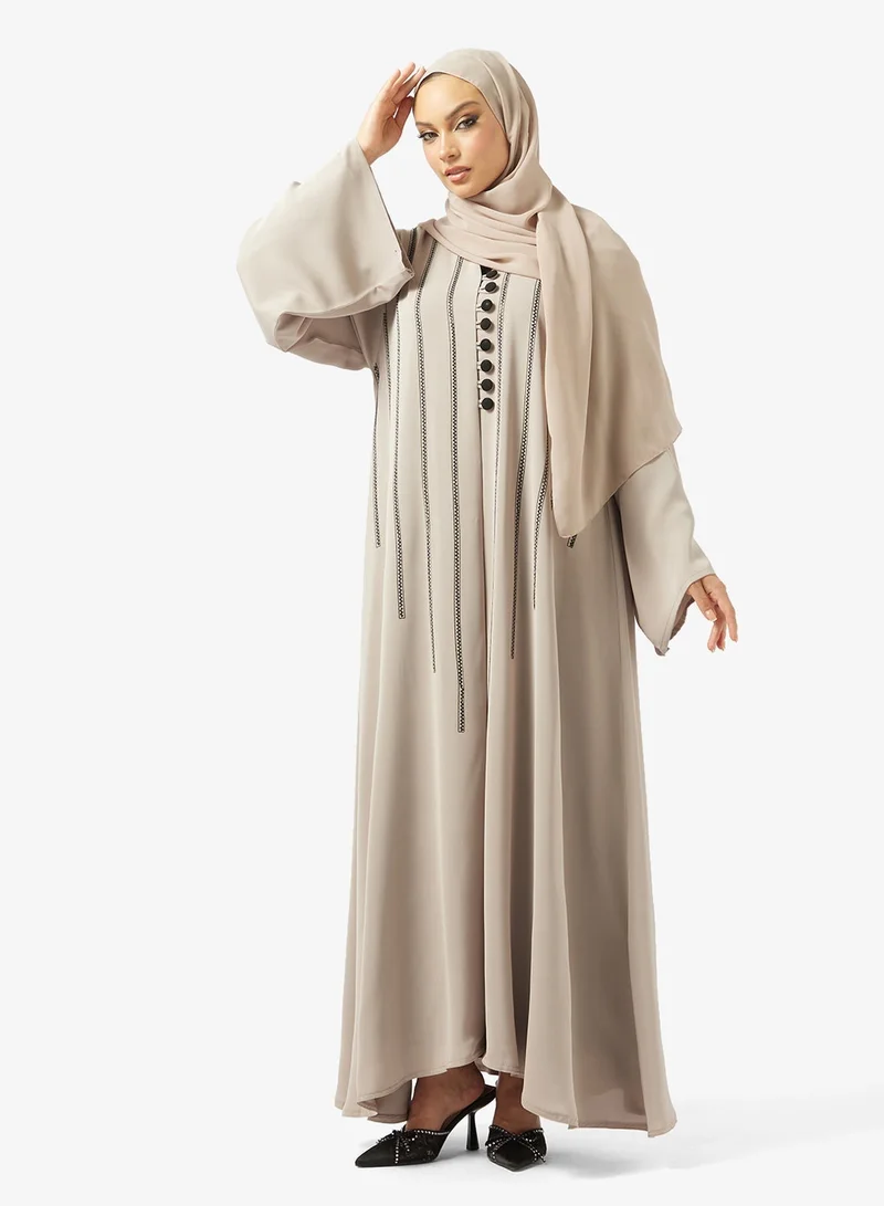 عباية مفتوحة مزينة