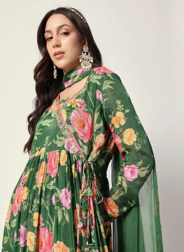 Women's Textured Chiffon Kurta Palazzo Set Green