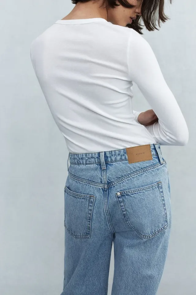 Relaxed Fit Casual Jeans – image 2