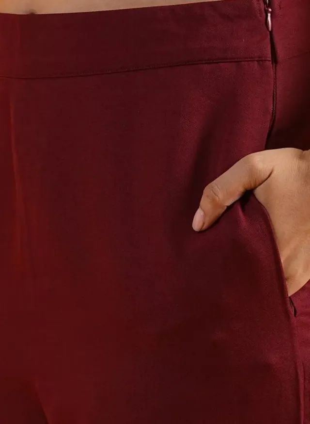 Red Halter Neck Crepe Jumpsuit with Front Slits (Polyester) – image 5