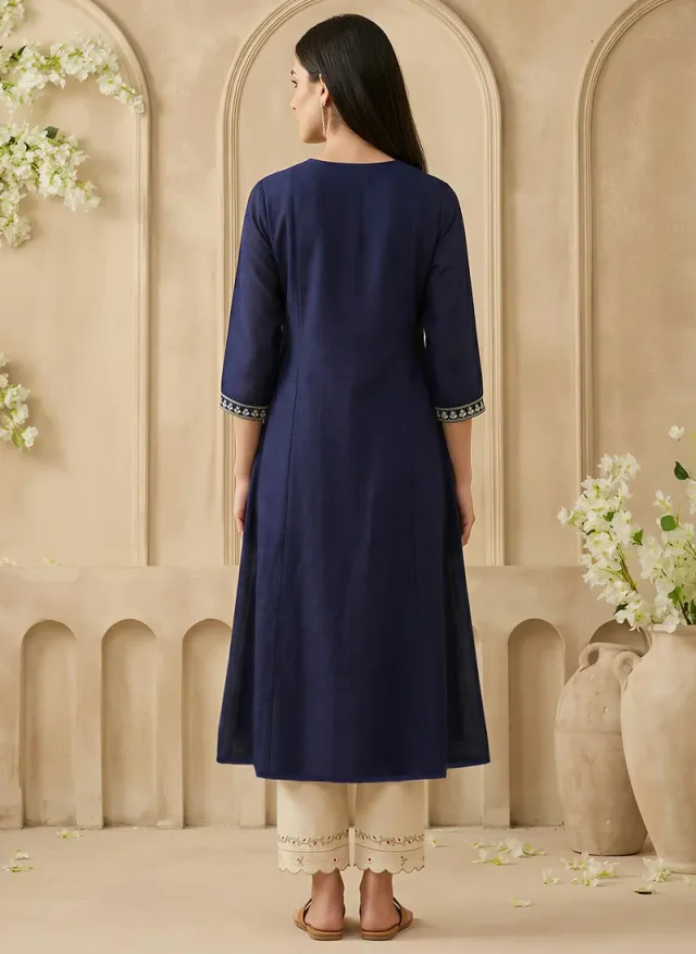 Women's Burgundy Floral Embroidered Anarkali Kurta – image 4