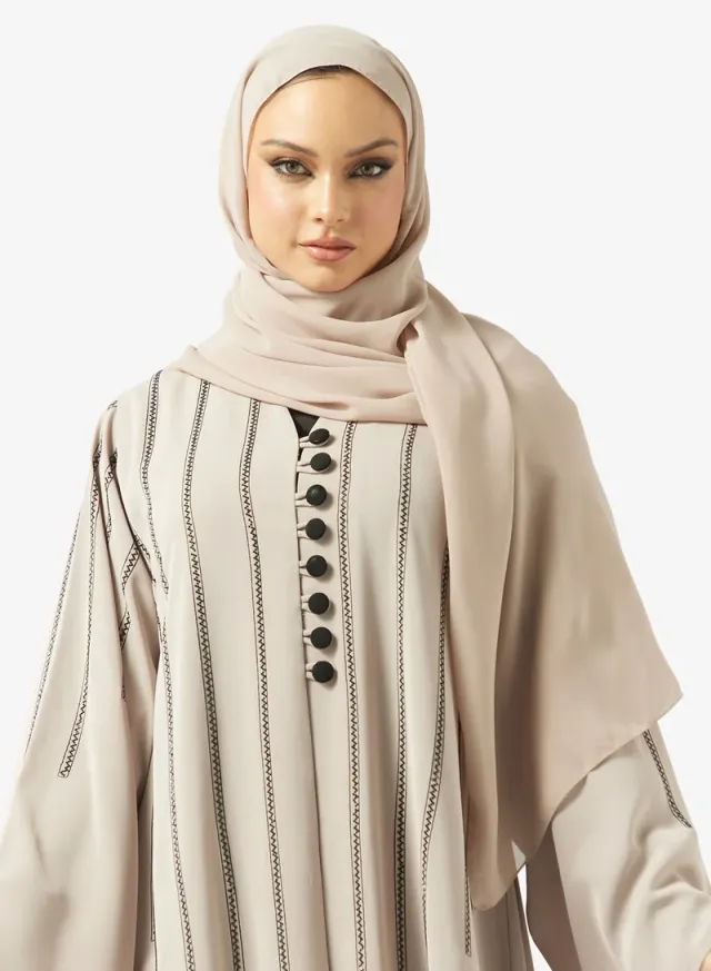 عباية مفتوحة مزينة – صورة 4