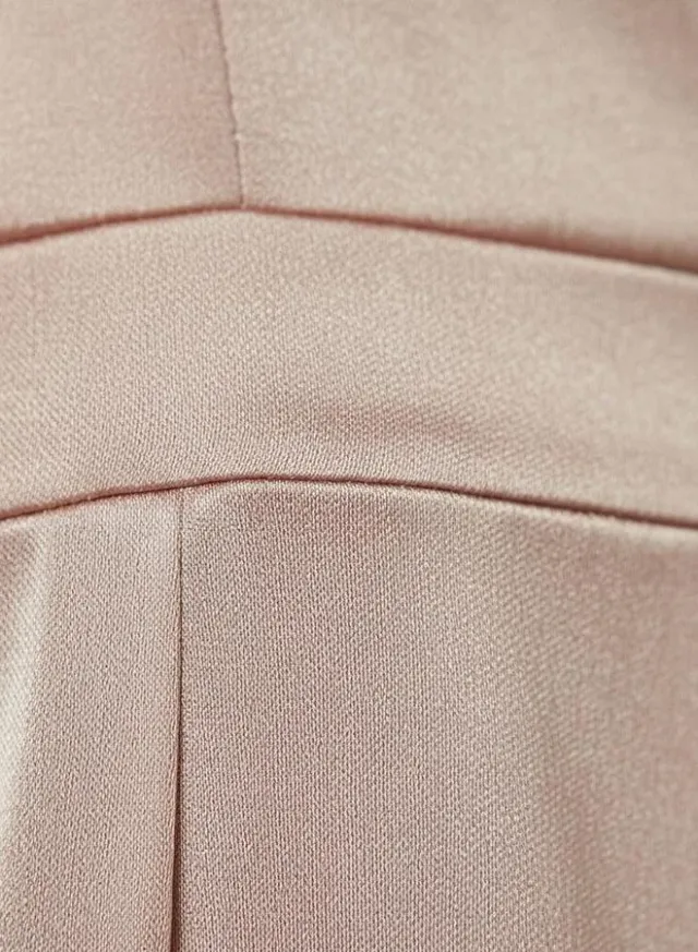 Maxi Satin Evening Dress with Back Slit Detail - Light Pink – image 4