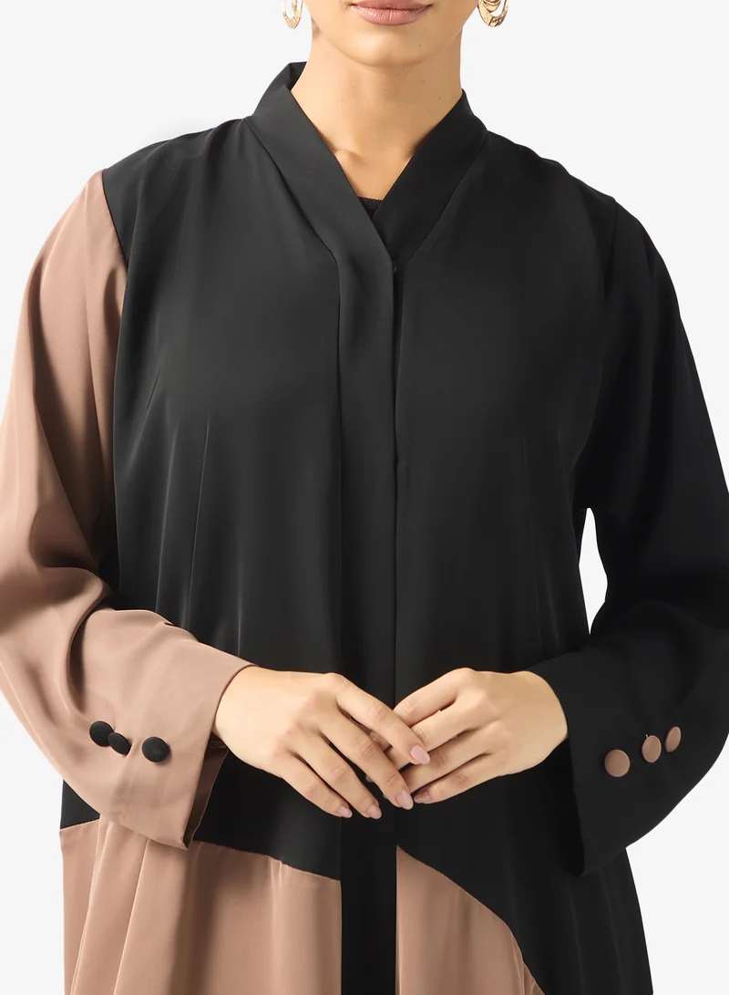 عباية وشيلة بألوان متداخلة