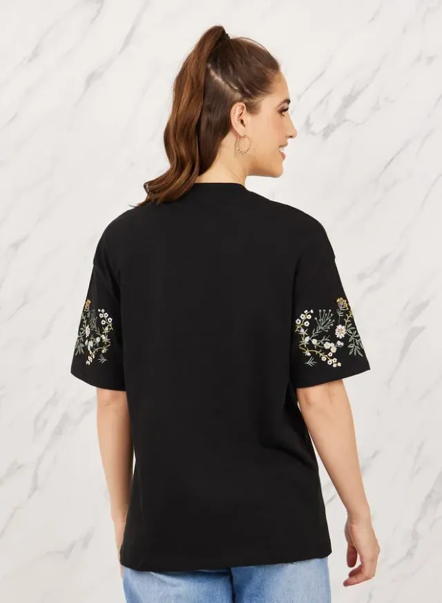 Oversized Embroidered Longline T-Shirt – image 4