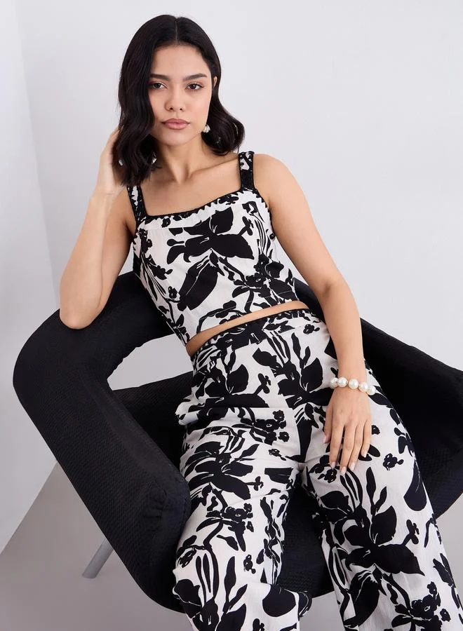 Styli Brown Floral Crop Top and Pants Co-ord Set Black