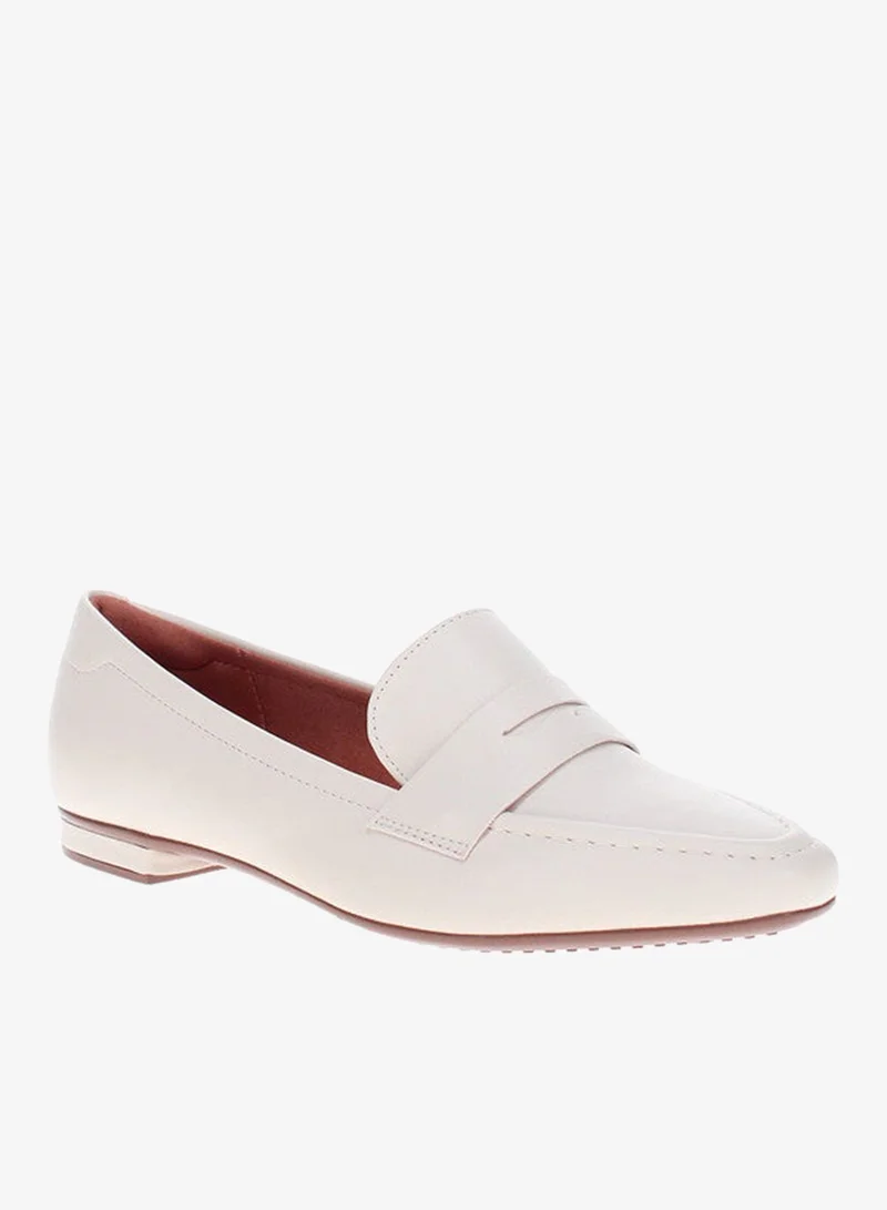 Flat Shoes for Women – Comfortable, Stylish & Everyday Essential Footwear