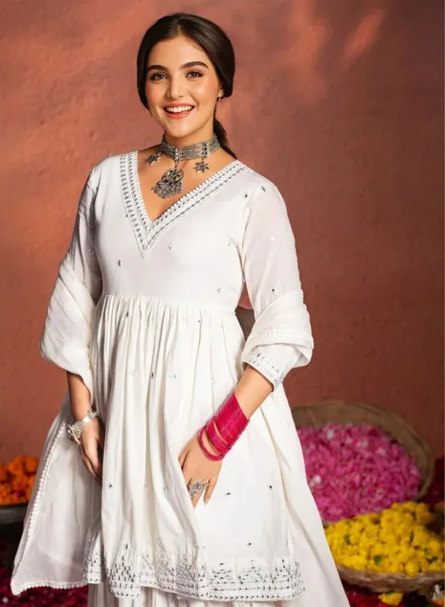 Women's Off-White Cotton Self-Designed Palazzo Kurta Set – image 2