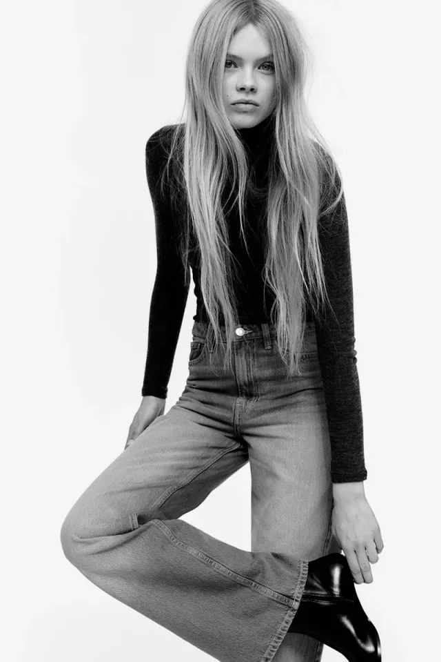 Relaxed Fit Casual Jeans – image 4