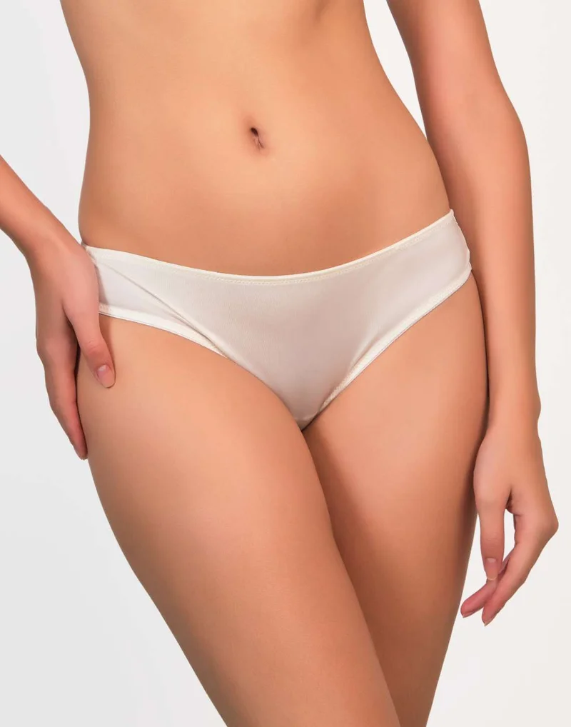 Isla & Evie Everyday Cheeky Panties Beige