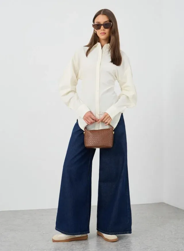 Gathered Slim Waist Shirt – image 2