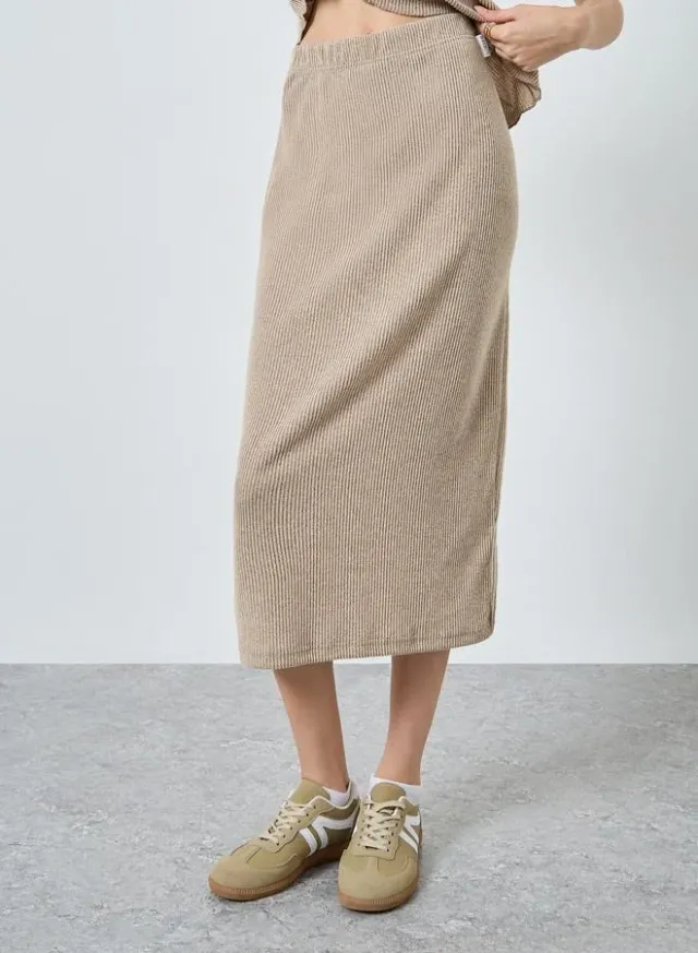 Beige Ribbed Knit Top and Skirt Co-ords Set – image 4