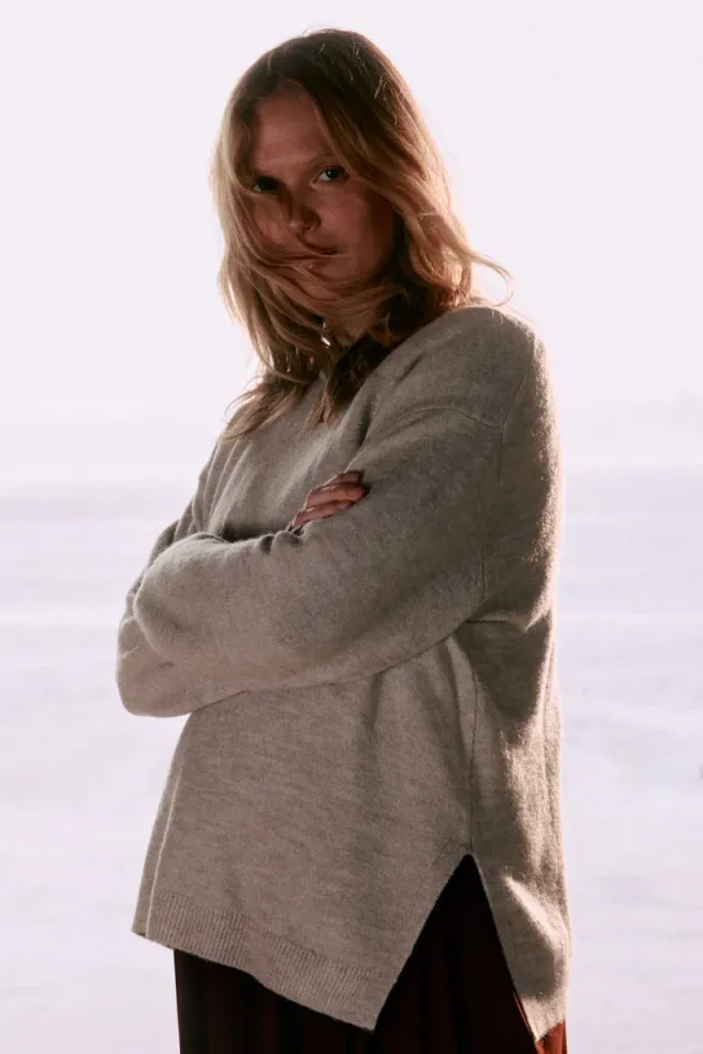 Maternity Slit-Hem Jumper – image 4