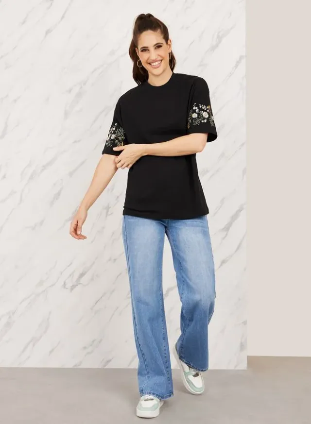 Oversized Embroidered Longline T-Shirt – image 2