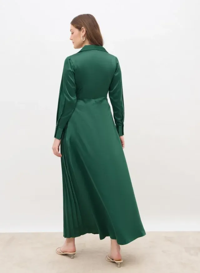 Styli Satin Pleated Wrap Maxi Dress Emerald Green – image 5