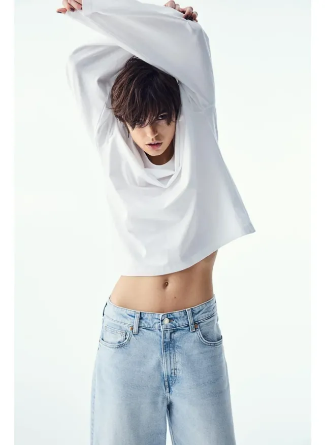High-Waist Wide-Leg Jeans