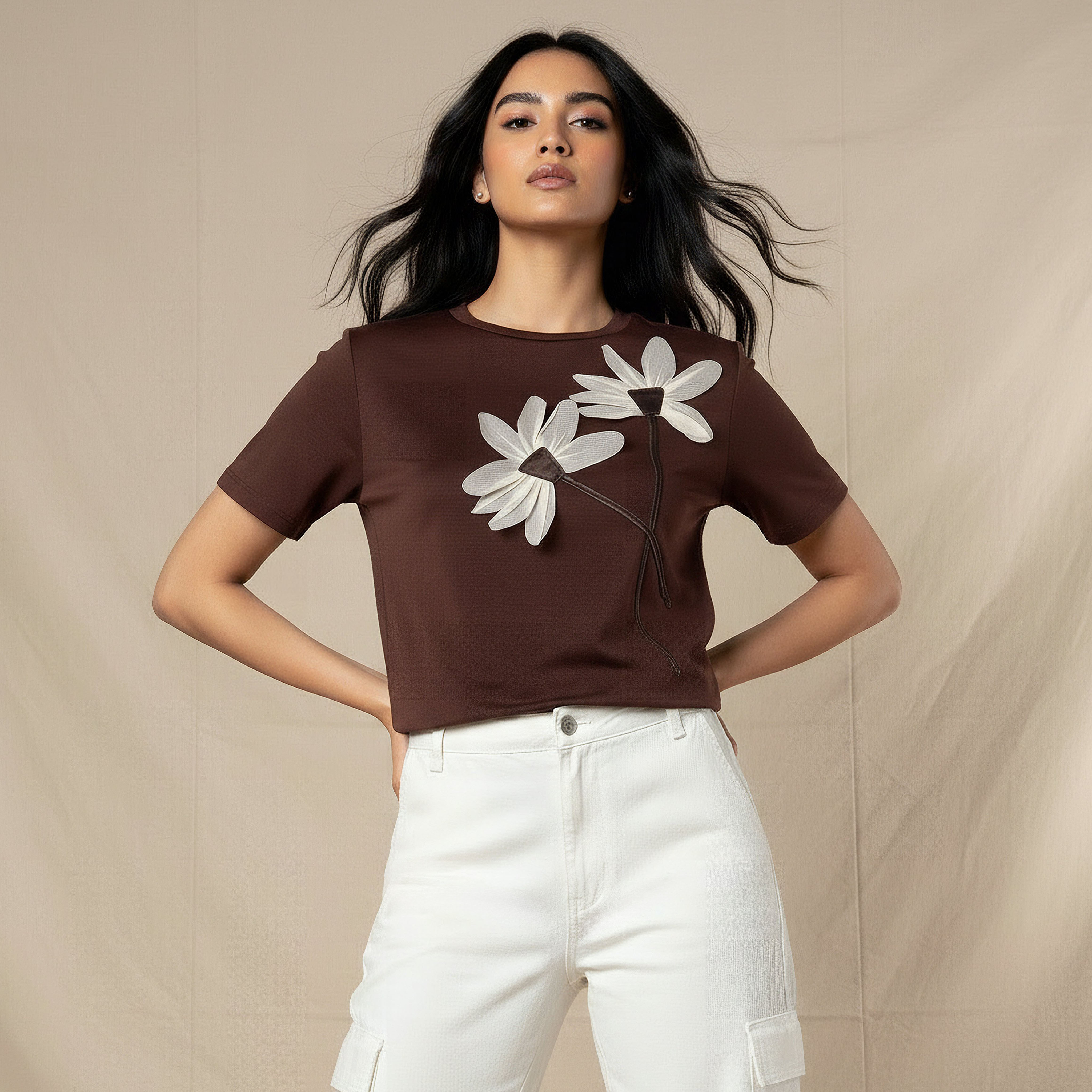 2Xtremz Floral Applique T-shirt Brown