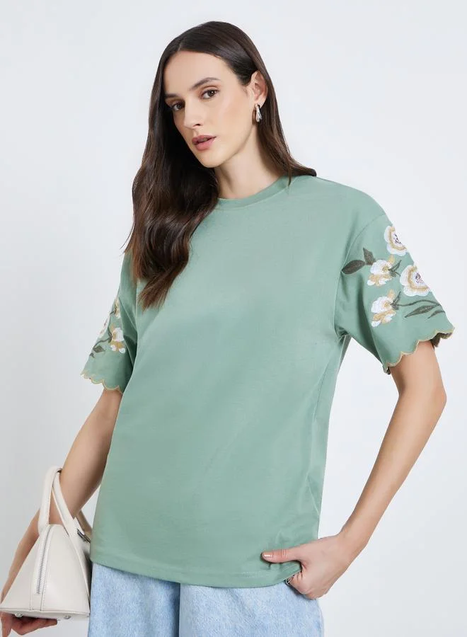 Women's Embroidered Sleeve T-Shirt Olive