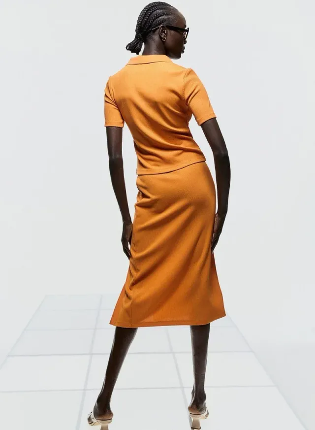 Orange Ribbed High-Waist Midi Skirt with Button Side Details – image 2