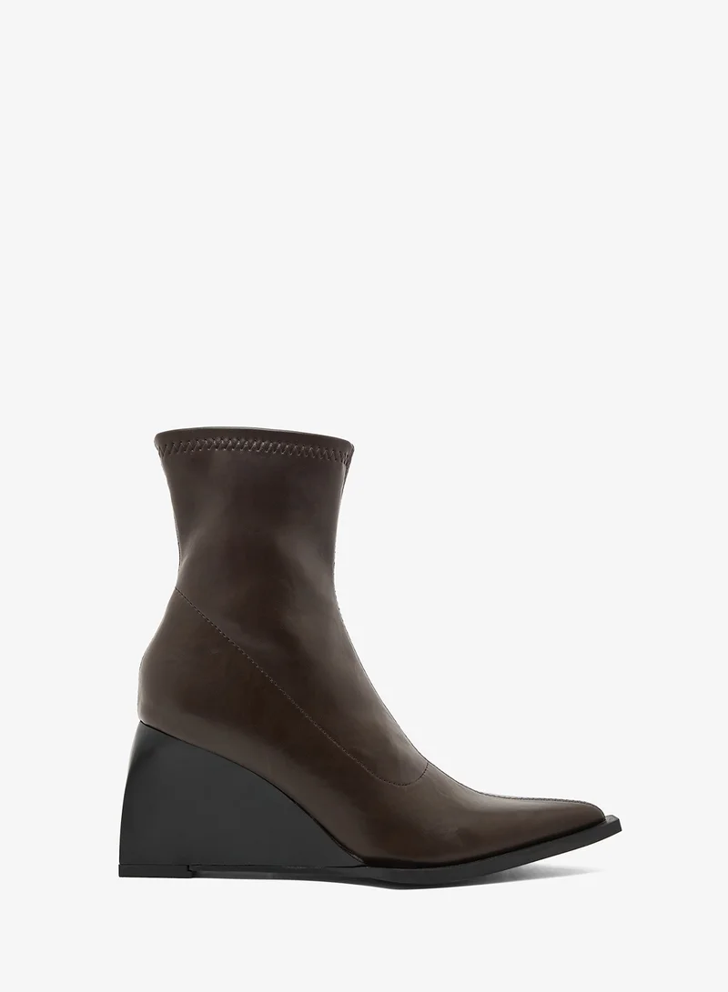 Pointed Toe Wedge Ankle Boots Brown
