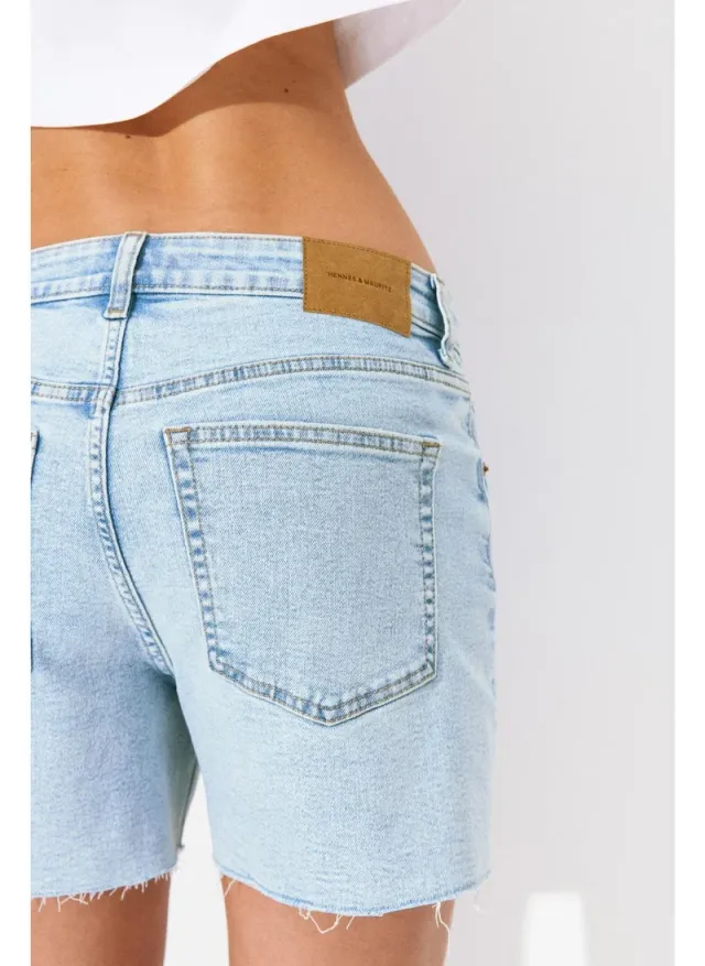 Women's High-Rise Skinny Denim Shorts - Light Wash – image 2