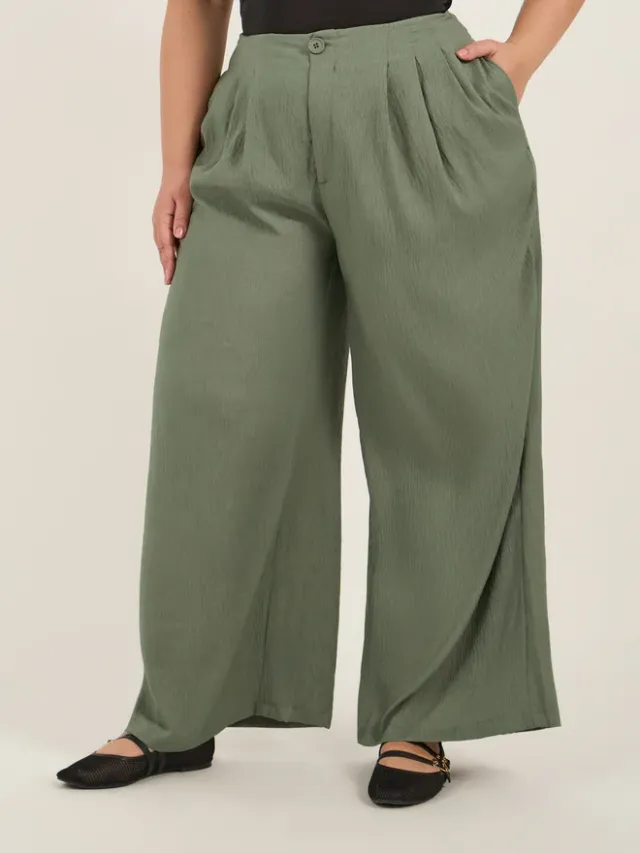Plus Size Pleated Wide Leg Pants Beige – image 2