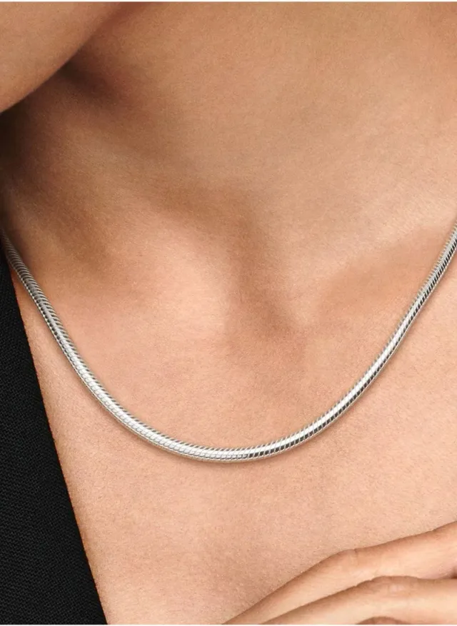 Classic Curb Link Chain Necklace – image 6