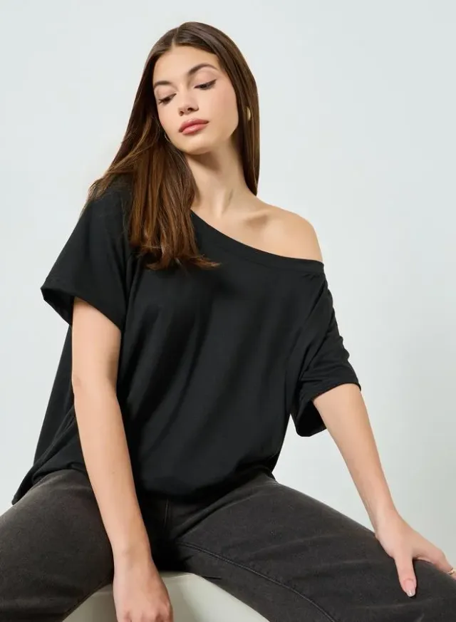 One-Shoulder Oversized T-Shirt Black – image 5