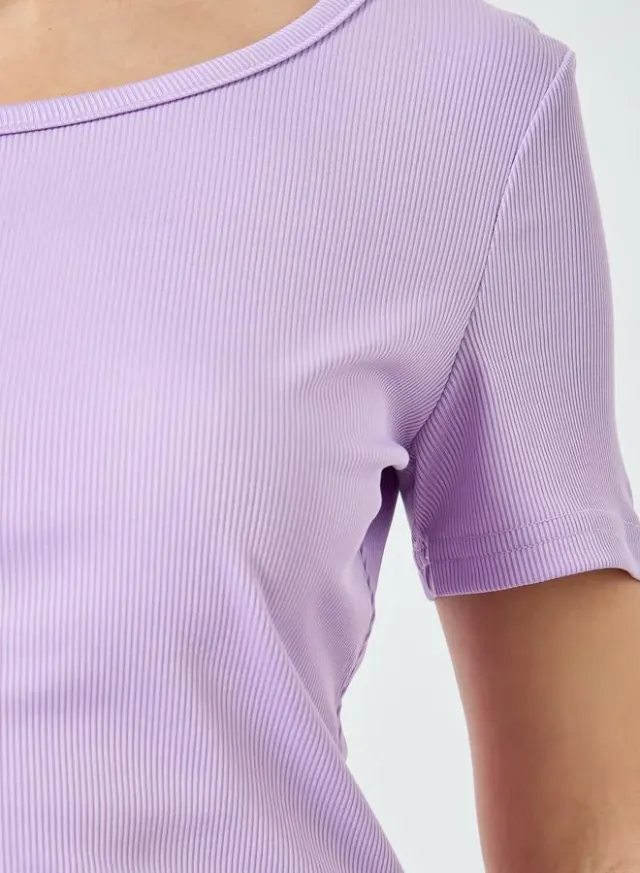 Ribbed Round Neck T-Shirt Purple – image 4