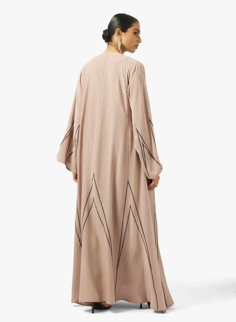 طقم عباية وشيلة مطرزة