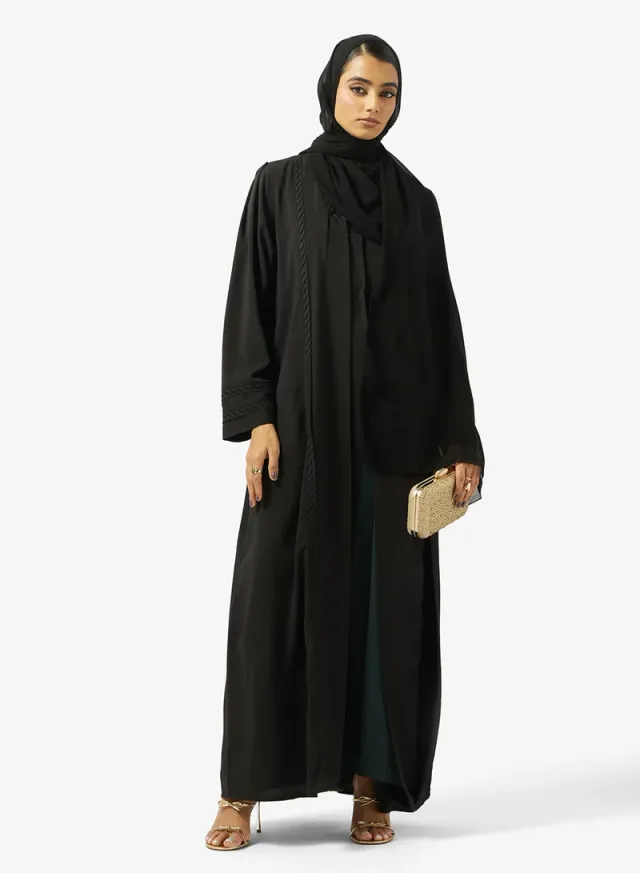 Black Embroidered Abaya with Matching Sheila - Hayas Closet – image 5