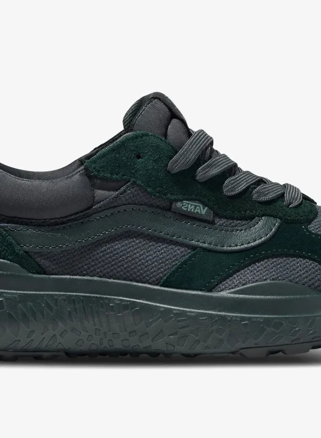 Unisex Lifestyle Sneakers with Lace-Up Closure and Water-Resistant Design – image 4