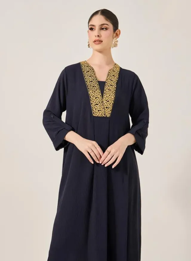 Styli Women's V-Neck Embroidered Maxi Jalabyia in Deep Midnight Blue – image 3