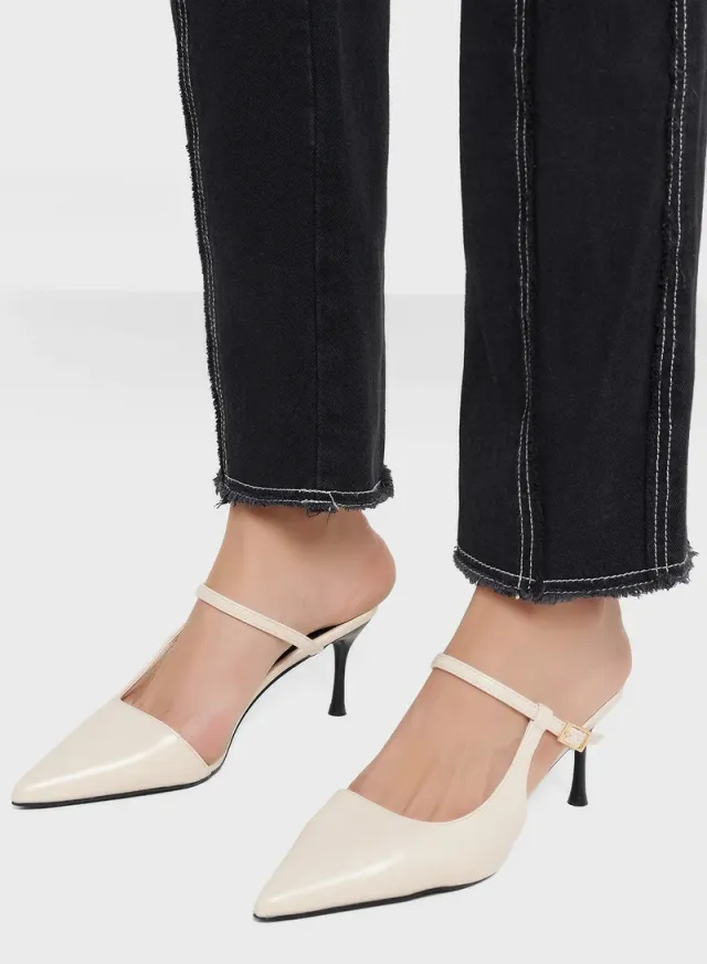 Color Block Pointy Toe Pump – image 5