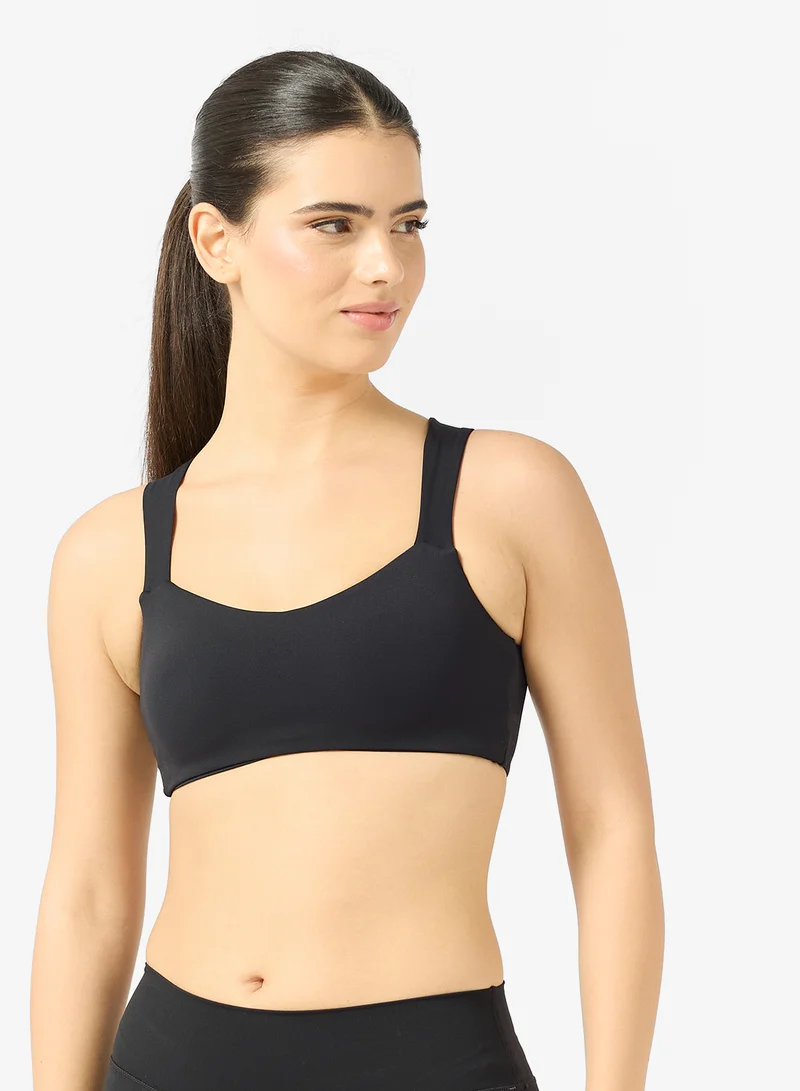 Seamless Back Cutout Sports Bra Black