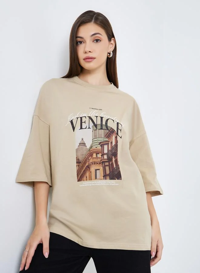 Women's Graphic Oversized T-Shirt Pale Khaki