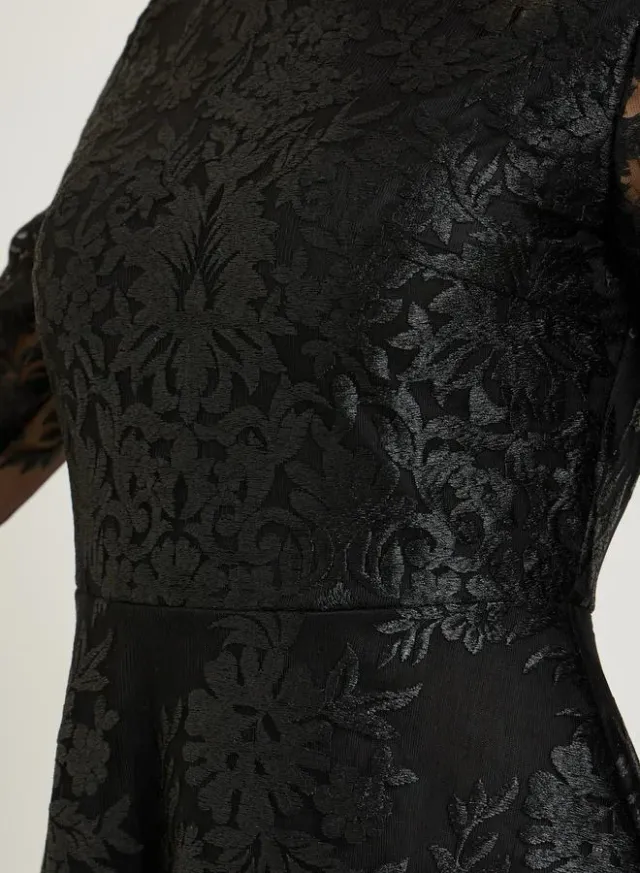 Lace Long Sleeve A-Line Maxi Dress Black – image 4
