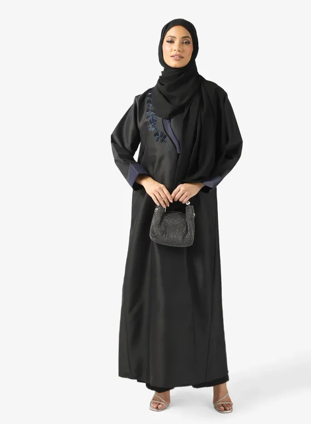 Black Crepe Abaya with Double Lapel and Sheil - Ramadan Style – image 5