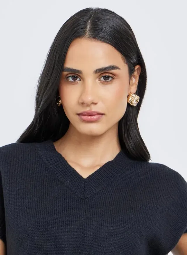 Styli Women Boxy Knit Vest Black – image 4