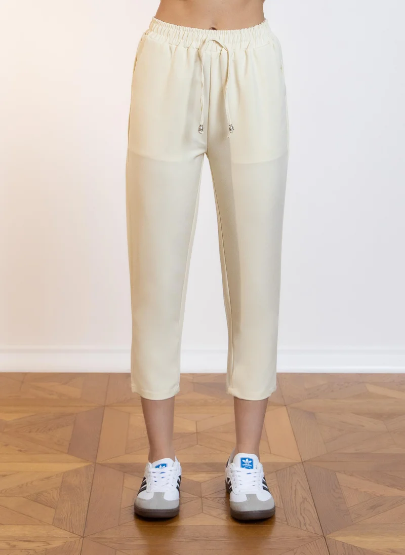 Comfort Slim Cropped Trousers Beige